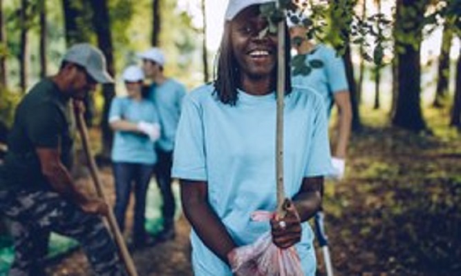 Seeing Color in Green Spaces: How to Increase Diversity in Conservation