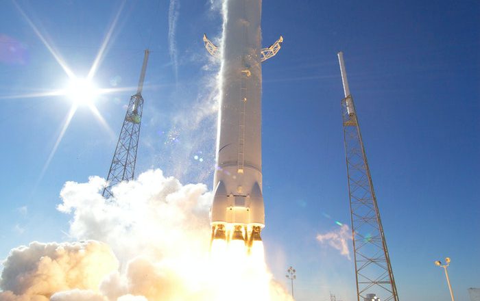SpaceX reaches for milestone in spaceflight – a private company launches astronauts into orbit