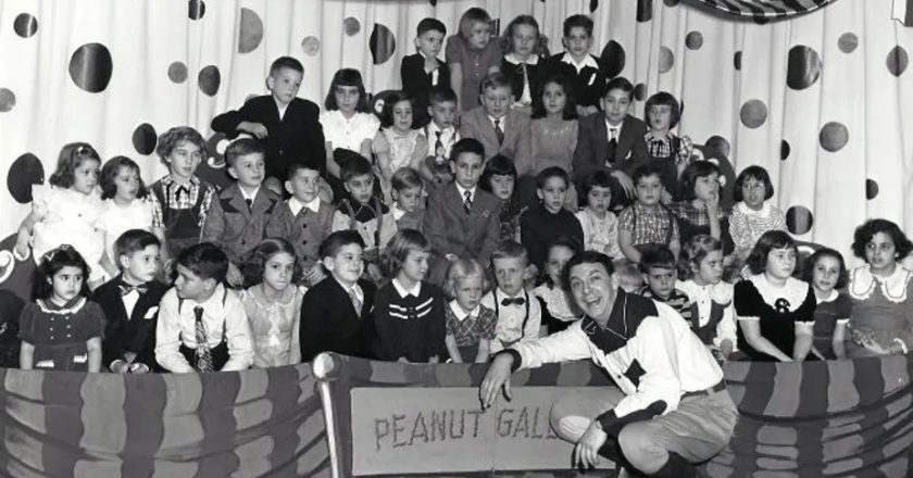 ‘Peanut Gallery’ The Complicated Origin Of The Expression