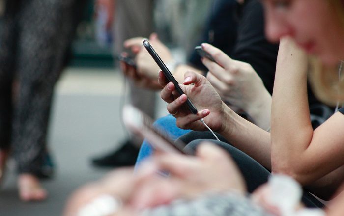 Solutions To Overcome FOMO (Fear Of Missing Out)